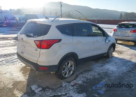 2019 Ford Escape Se z USA, uszkodzony, nr VIN 1FMCU9GD1KUC07566